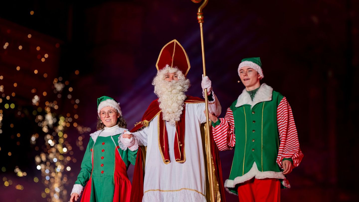 Die Landesdirektion in Sachsen erteilt Weihnachtswichteln die Arbeitserlaubnis. (Symbolbild) Foto: Jacob Schröter/dpa