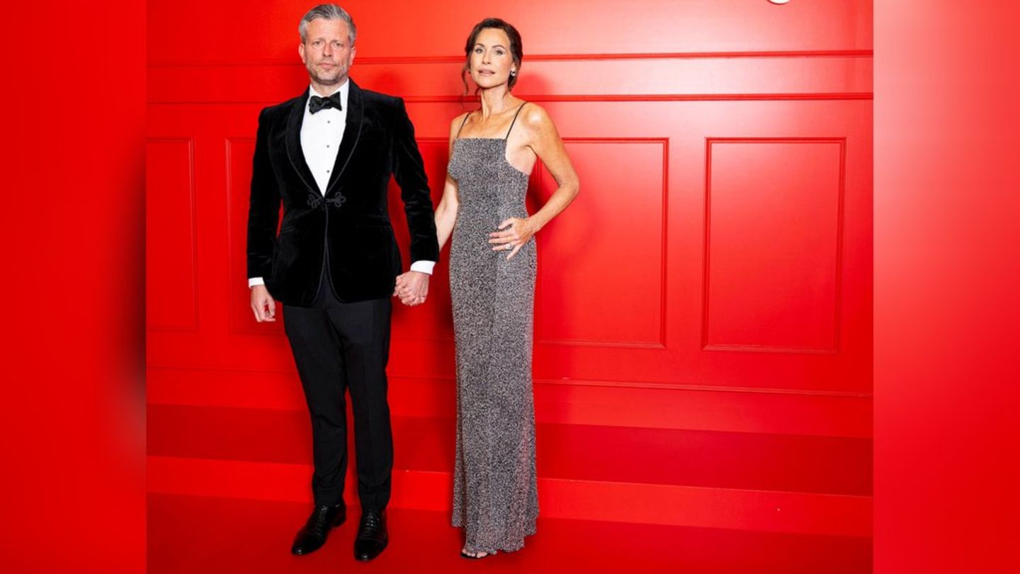 Minnie Driver und ihr Verlobter Addison O'Dea sind seit 2019 ein Paar.