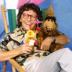 Tommi Piper mit der Serienfigur "Alf"