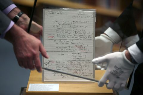 Um diesen Zettel im Haus der Geschichte streiten sich die zuständige Stiftung und ein Journalist seit Jahren. Jetzt ist ein Urte