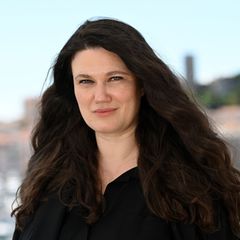 Regisseurin Mascha Schilinski nimmt mit ihrem Film "In die Sonne schauen" eine Oscar-Hürde