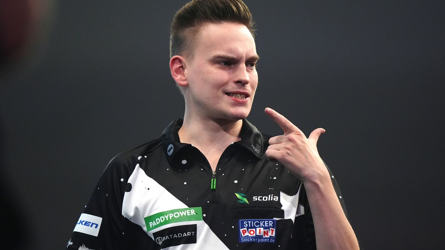 Turnier in London: Darts-WM: Pietreczko weiter, Springer scheidet aus