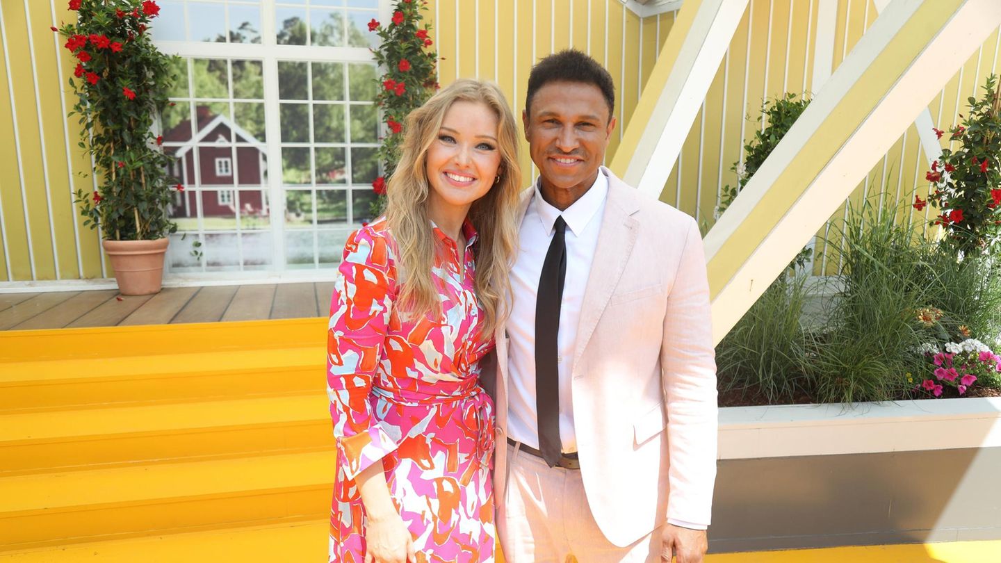 Im Juni 2025 tritt das Paar – strahlend wie üblich – in der TV-Show "Immer wieder sonntags" auf. Zu diesem Zeitpunkt muss die Ehe bereits tief in der Krise gesteckt haben