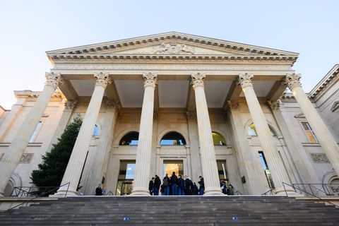Der niedersächsische Landtag widmet sich im Dezember traditionell den Haushaltsberatungen. Foto: Julian Stratenschulte/dpa