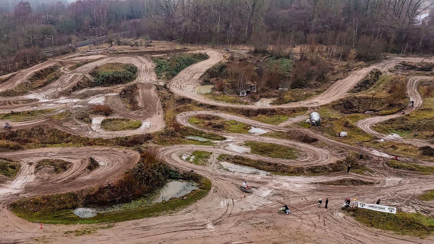 Dreij-hriger-geht-viral-Mio-f-hrt-mit-drei-Jahren-Motocross