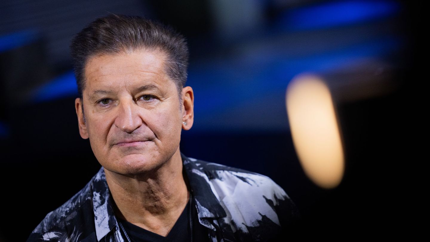 Junge Musiker haben es heute schwerer ala früher, sagt Pur-Sänger Hartmut Engler. (Archivbild) Foto: Rolf Vennenbernd/dpa