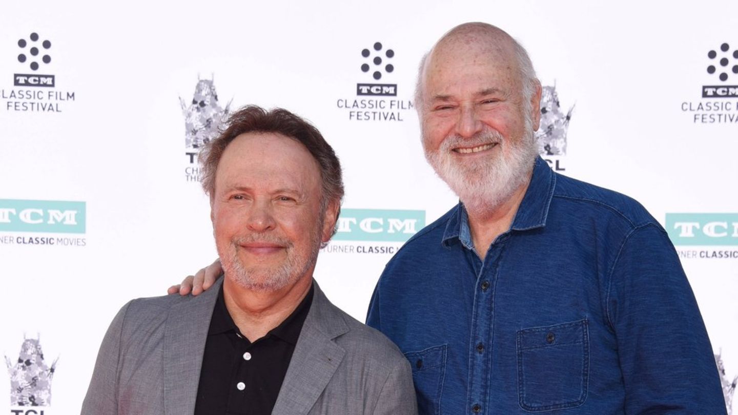 Billy Crystal (l.)war jahrzehntelang mit Regisseur Rob Reiner befreundet und spielte die Hauptrolle in dessen Kultfilm "Harry