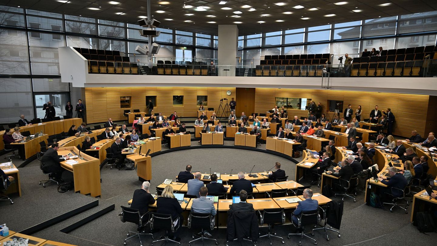 Landtagsitzung mit Generaldebatte zum Thüringer Haushalt. (Archivfoto) Foto: Martin Schutt/dpa