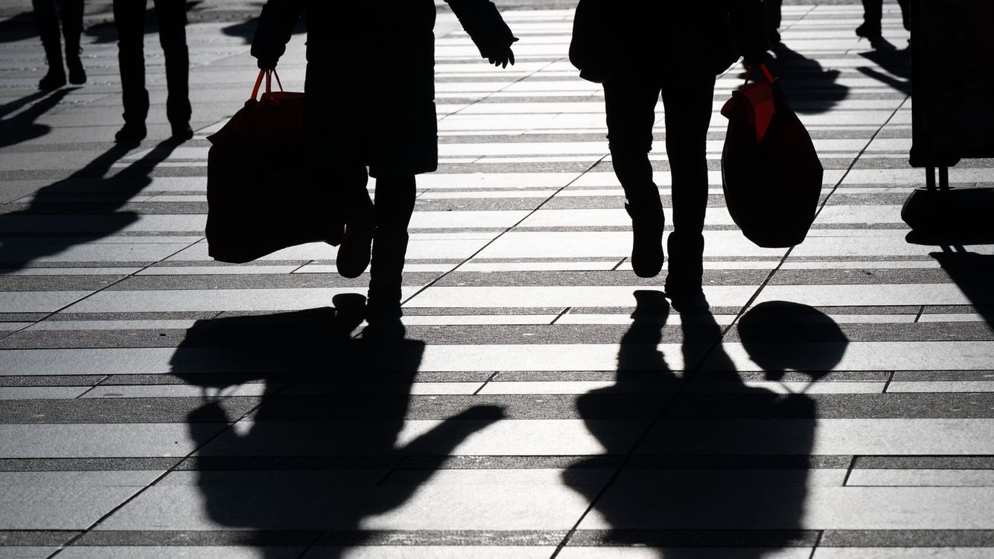 Enttäuschendes Weihnachtsgeschäft: Die Stimmung in der deutschen Wirtschaft sinkt. Foto: Sebastian Kahnert/dpa