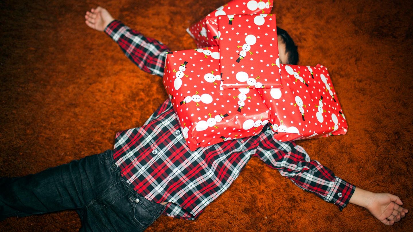 Stefanie Stahl und Lukas Klaschinski geben Tipps, wie Weihnachten stressfrei gestaltet werden kann