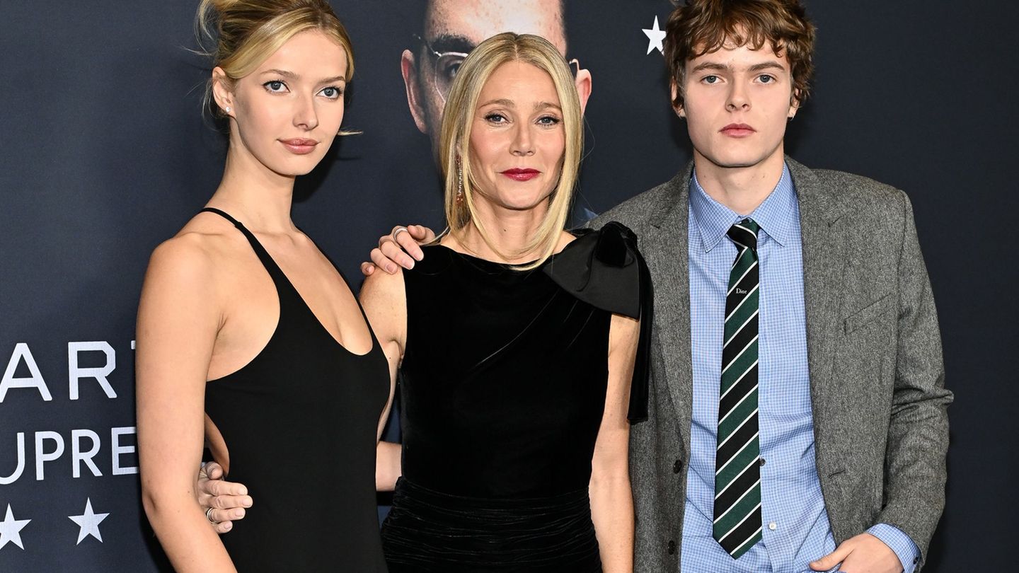 Teenager wollen nicht alles sehen: Gwyneth Paltrow (Mitte) mit Tochter Apple und Sohn Moses. (Archivbild) Foto: Evan Agostini/In