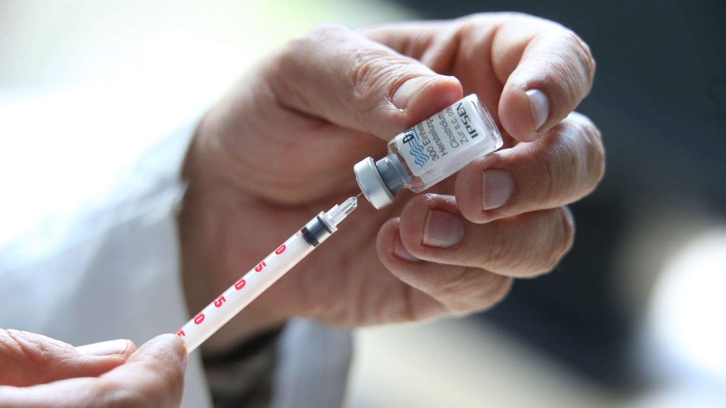 Die Verdächtige hat keine medizinische Ausbildung. (Symbolbild) Foto: Karl-Josef Hildenbrand/dpa/dpa-tmn