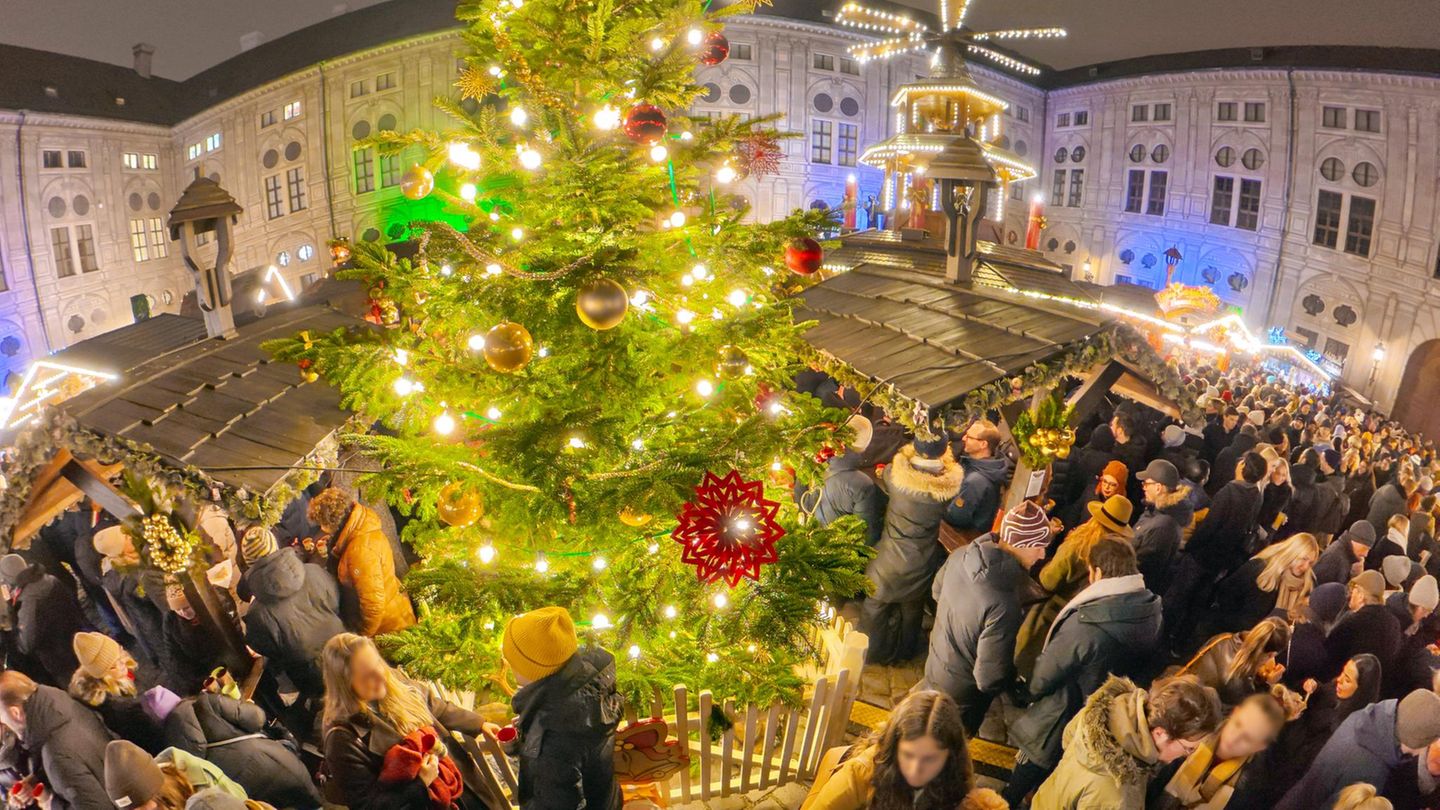 Eine Spaltung gibt es auch beim Baum. Während der Norden den "Weihnachtsbaum" schmückt, ist es im Süden der "Christbaum". Daneben ist aber ist auch der "Tannenbaum" etabliert – außer im Süden und Südosten im ganzen Land