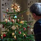 Traurig? Praktisch? Oder ergibt sich halt so? Drei Prozent der Deutschen feiert Weihnachten alleine, hat eine stern-Umfrage ergeben 