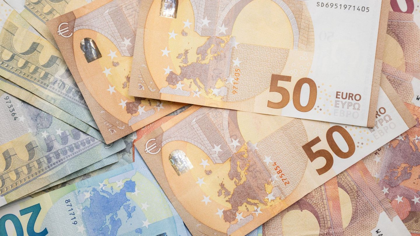 Der Landeswohlfahrtsverband Hessen plant im kommenden Jahr mit deutlich höheren Ausgaben. (Symbolbild) Foto: Hannes P. Albert/dp