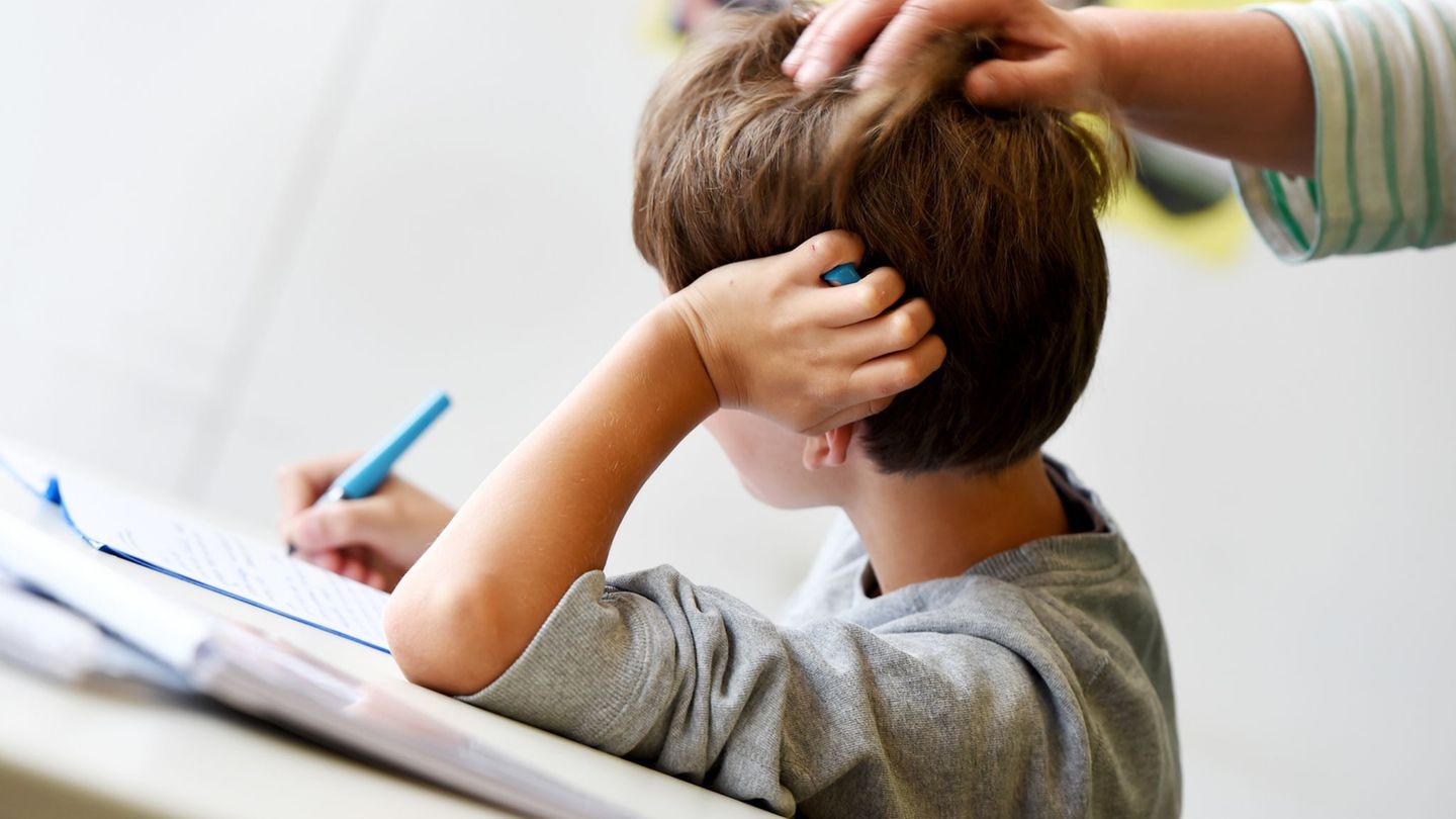 Der Bedarf an Kinder- und Jugendhilfe variiert in Rheinland-Pfalz regional teils sehr stark. (Archivfoto) Foto: Felix Kästle/dpa