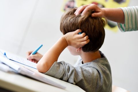 Der Bedarf an Kinder- und Jugendhilfe variiert in Rheinland-Pfalz regional teils sehr stark. (Archivfoto) Foto: Felix Kästle/dpa