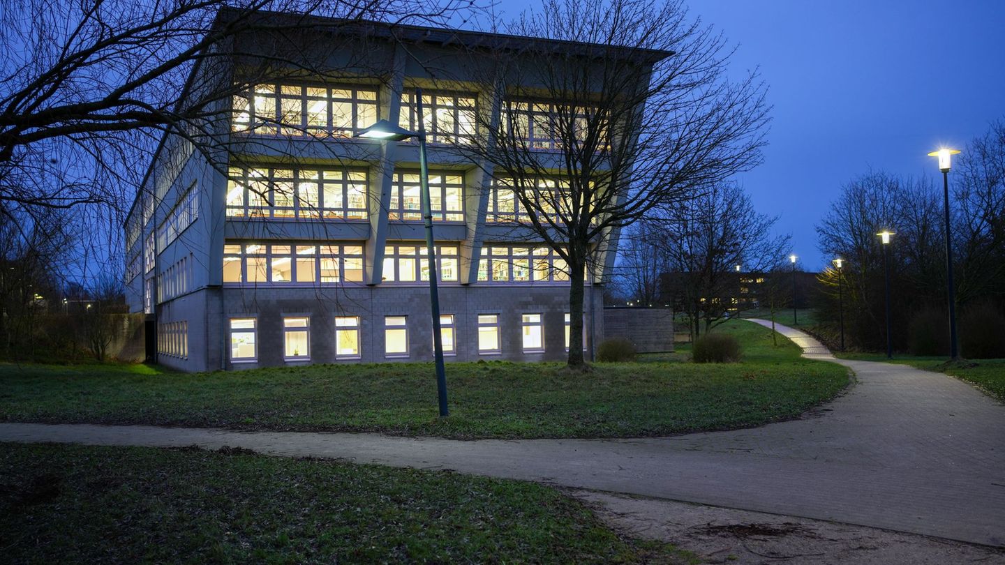 Der Präsident der Hochschule Flensburg ist abgewählt worden. (Symbolbild) Foto: Soeren Stache/dpa