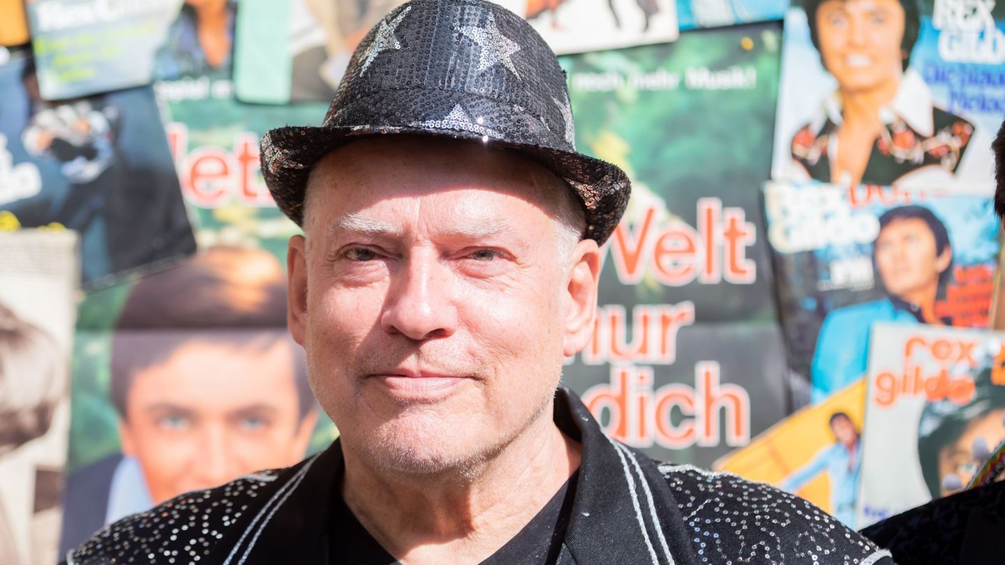 Regisseur Rosa von Praunheim ist tot. (Archivbild) Foto: Christoph Soeder/dpa