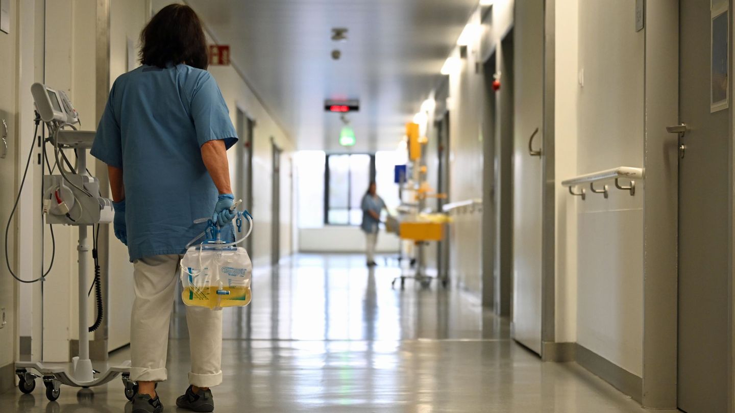 B-rokratie-an-Kliniken-100-Prozent-Pflege-im-Krankenhaus-Das-geht-einfach-nicht-