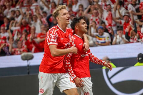 Vor Conference League Mainz - Samsunspor: Nelson Weiper und Nadiem Amiri