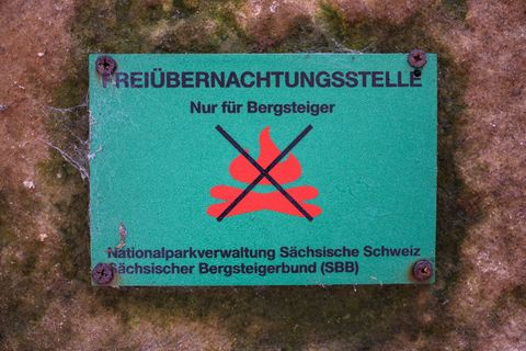 Die Regeln zum Übernachten im Freien in der Sächsischen Schweiz werden dauerhaft verlängert. (Archivbild) Foto: Robert Michael/d