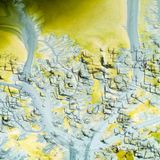 Phosphat ist einer von drei Makronährstoffen, die für das Pflanzenwachstum notwendig sind. Das Angebot ist begrenzt, und die Vorkommen befinden sich nur an wenigen Orten. Doch in der Umwelt – hier im County Jasper, Indiana – kann es große Schäden anrichten. Gelangt es von den Feldern in Bäche und Flüsse, verursacht es Algenblüten und Sauerstoffmangel. Und zerstört so ganze Ökosysteme