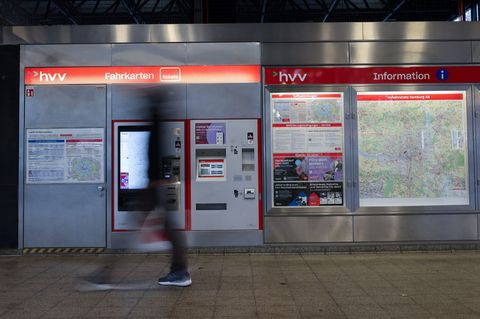 Besitzer des Deutschlandtickets können den Nahverkehr nutzen. (Archivbild) Foto: Christian Charisius/dpa