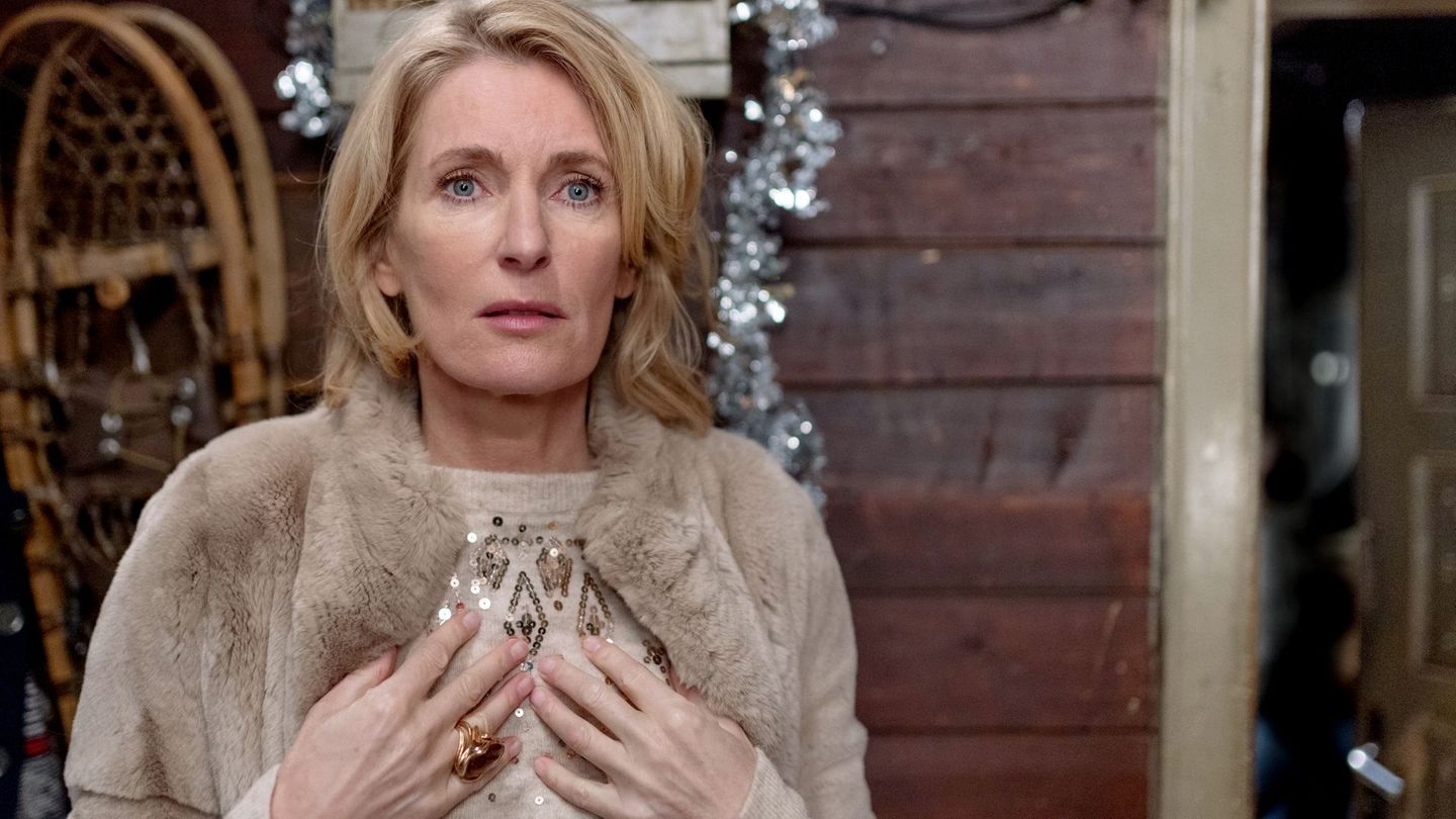 In einem von Furtwänglers Produktionsfirma initiierten Weihnachtsfilm spielt Maria Furtwängler selbst eine der Hauptrollen im Ensemble einer Patchwork-Familie. "Abenteuer Weihnachten – Familie kann nie groß genug sein" erzählt von sechs Kindern, die sich gut verstehen. Nur die Erwachsenen stressen die ganze Zeit. Gerät das Fest zum Desaster?