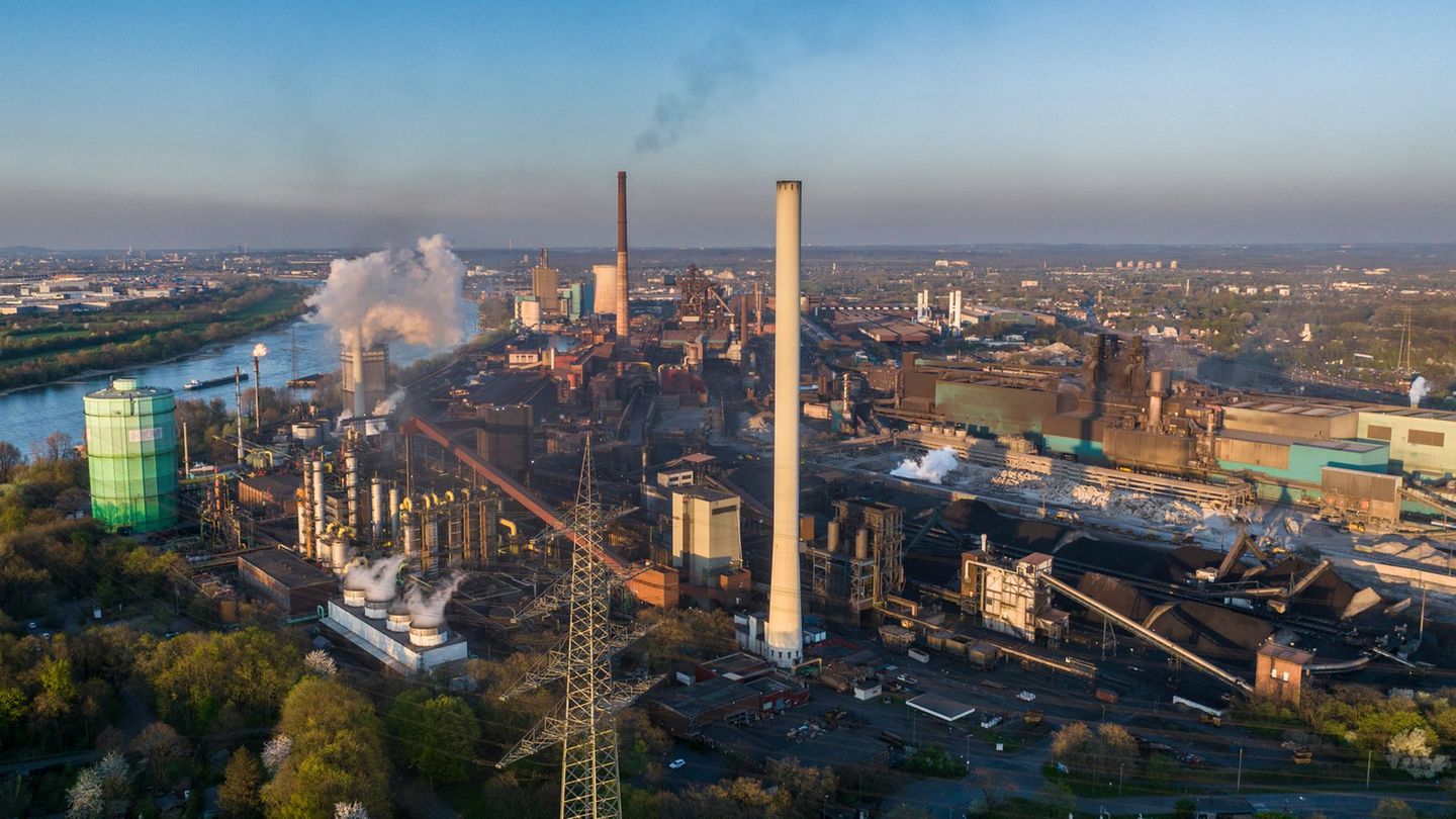 Salzgitter hat seine Absicht bekräftigt, unter bestimmten Bedingungen den Duisburger Stahlhersteller HKM komplett zu übernehmen.