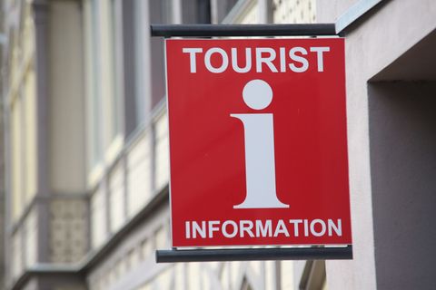 Fast die Hälfte der Unternehmen im Gastgewerbe hat laut IHK Umsatzrückgänge hinnehmen müssen. (Symbolbild) Foto: Matthias Bein/d