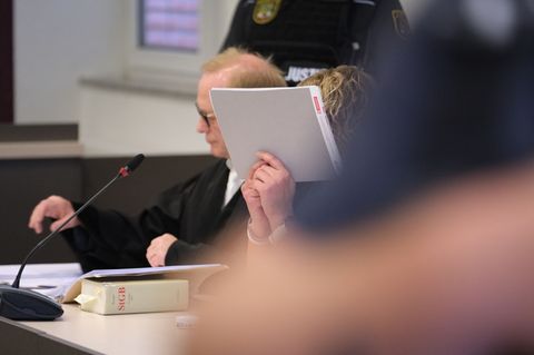 Vor dem Landgericht in Dessau-Roßlau ist eine Zwillingsmutter aus Wittenberg nach dem Tod ihrer Kinder verurteilt worden
