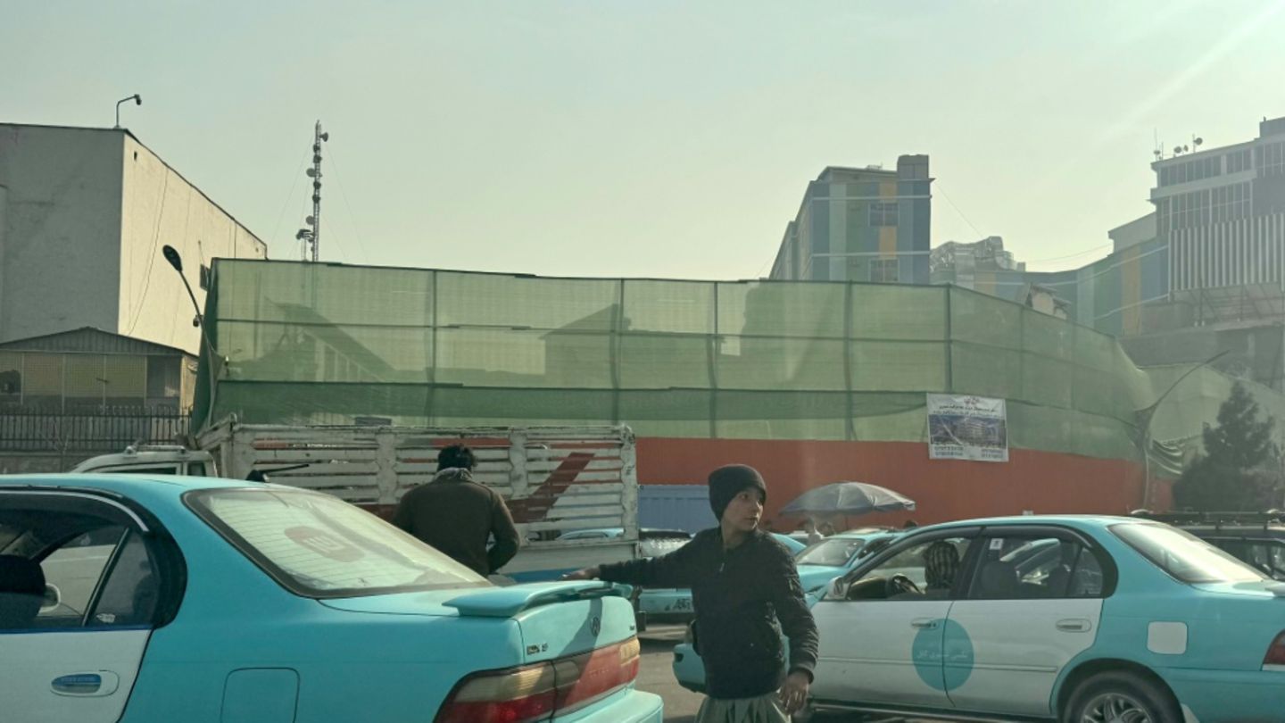 Abrissarbeiten am Ariana-Kino in Kabul