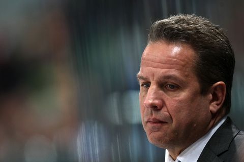 Der bisherige Trainer Rich Chernomaz wird bei der DEG nun Sportdirektor. (Archivbild) Foto: picture alliance / dpa