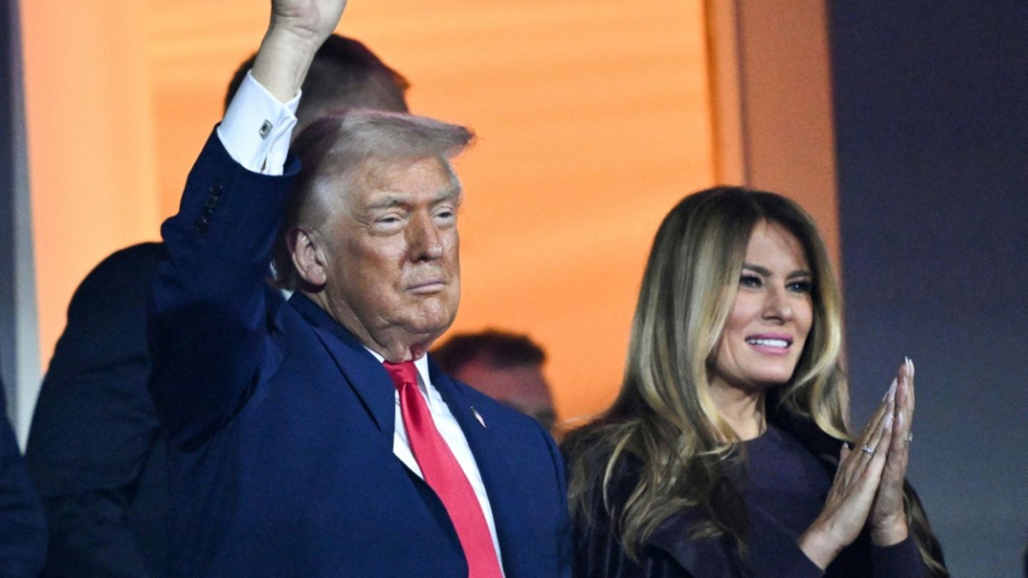 Trump drückt Kulturzentrum in Washington seinen Namen auf