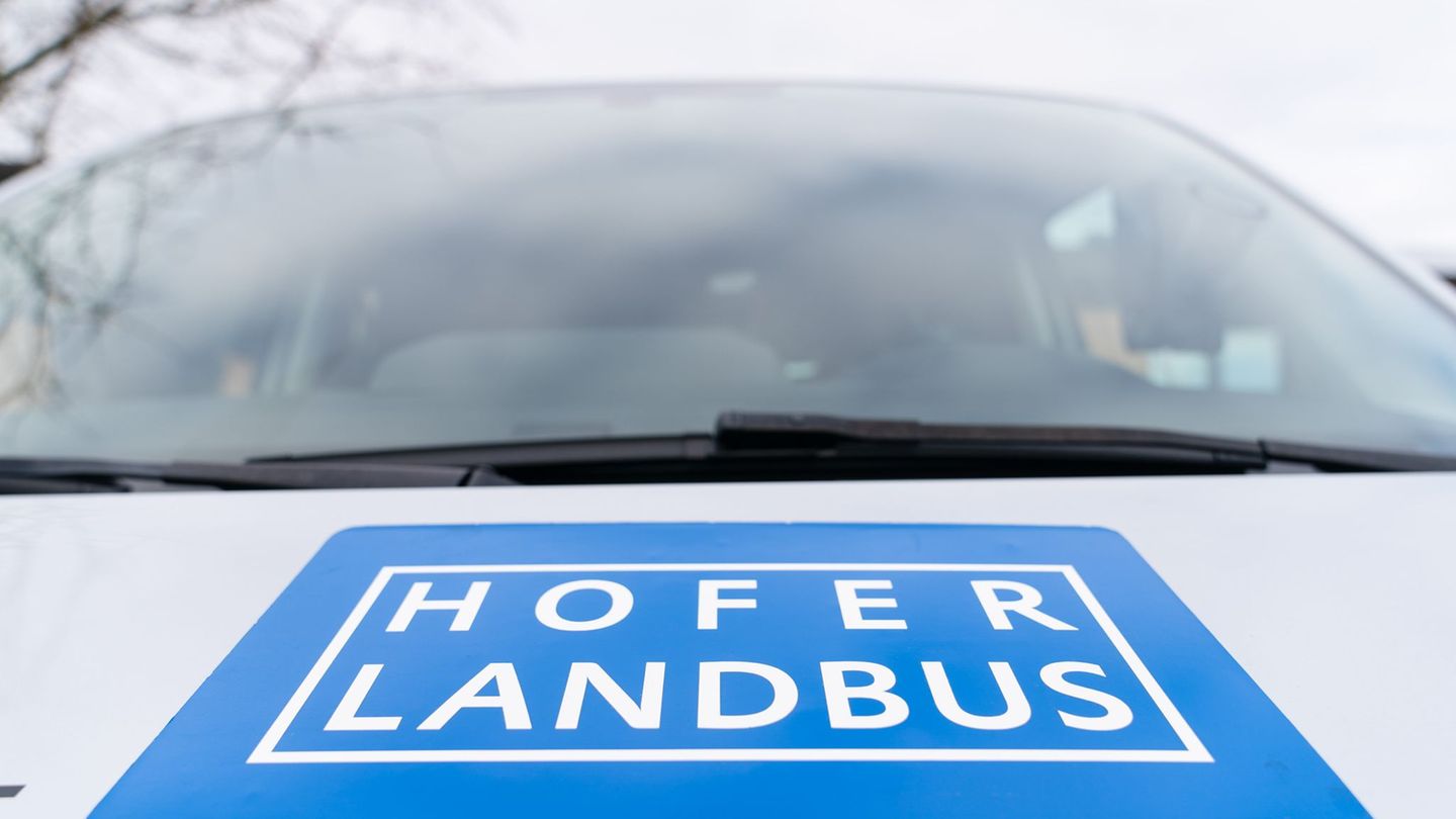 Im Landkreis Hof ist der Landbus inzwischen im kompletten Gebiet unterwegs - mit knapp 2.000 Haltestellen. (Archivbild) Foto: Ni