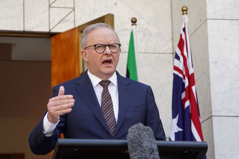 Australiens Premier Albanese plant ein Programm zum Waffenrückkauf. Foto: Dominic Giannini/AAP/dpa