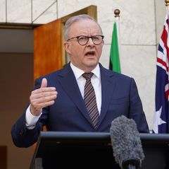 Australiens Premier Albanese ruft nach dem Attentat von Sydney einen nationalen Gedenktag aus