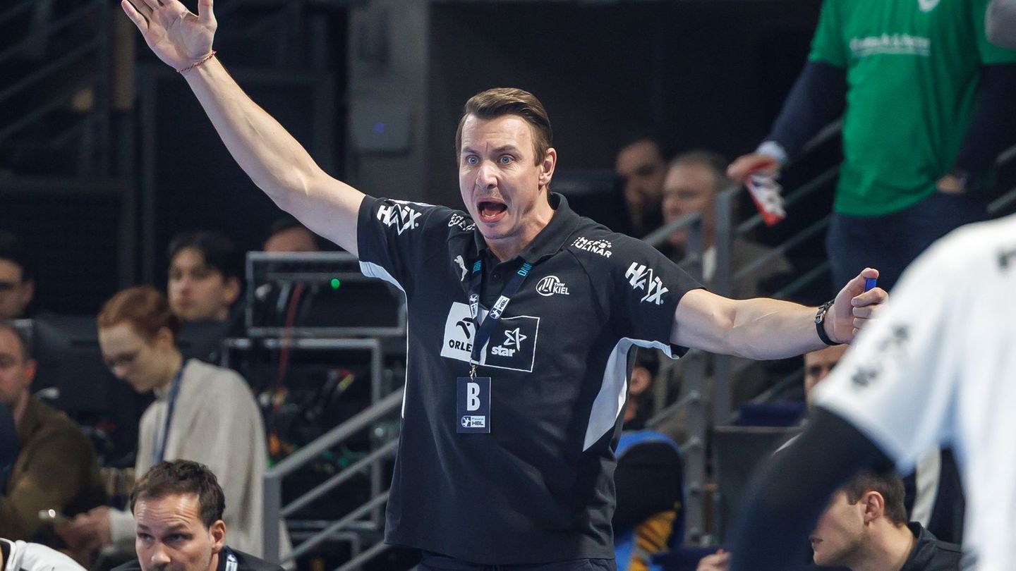 THW-Coach Filip Jicha kritisiert die Schiedsrichterleistung massiv. Foto: Andreas Gora/dpa