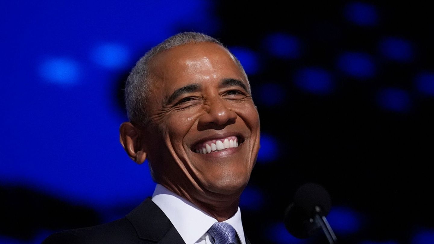 Barack Obama teilt seine Jahresfavoriten seit seiner Zeit im Weißen Haus. (Archivbild) Foto: Brynn Anderson/AP/dpa
