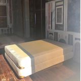 ... für die Mädchen dürfte das Anwesen hingegen ein Albtraum gewesen sein