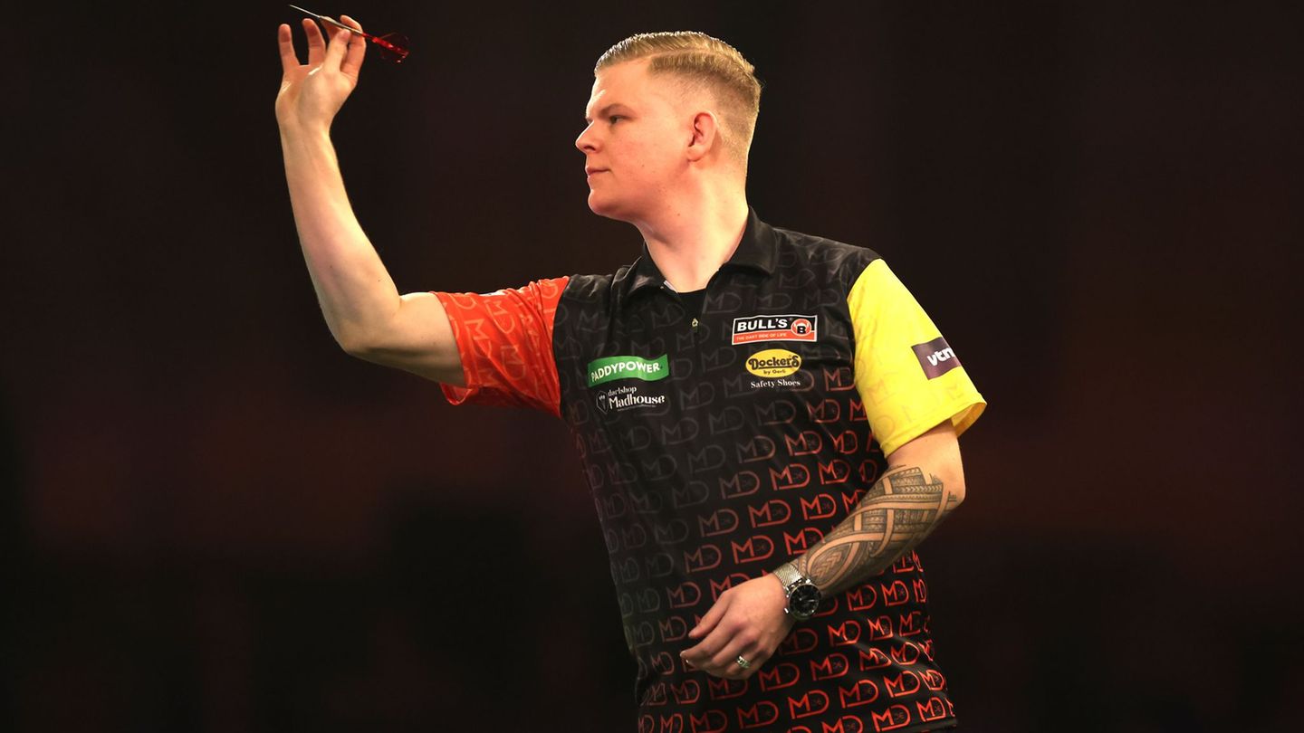 Turnier in London: Nach historischem Sieg: Fans bei Darts-WM in der Kritik