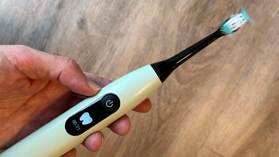 Schallzahnbürste Test: Beurer SC 50