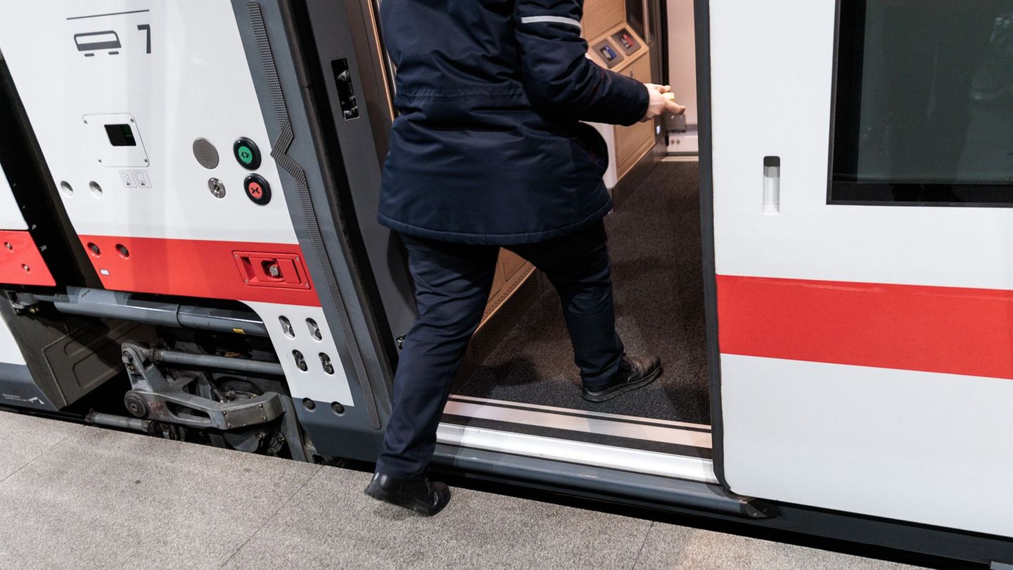 Fernverkehr: Neuer ICE L der Bahn wird von angemieteten Loks gezogen