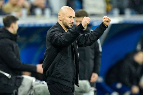 Viel Grund zu Jubeln in der bisherigen Saison: Hoffenheims Chefcoach Christian Ilzer. (Archivbild) Foto: Uwe Anspach/dpa