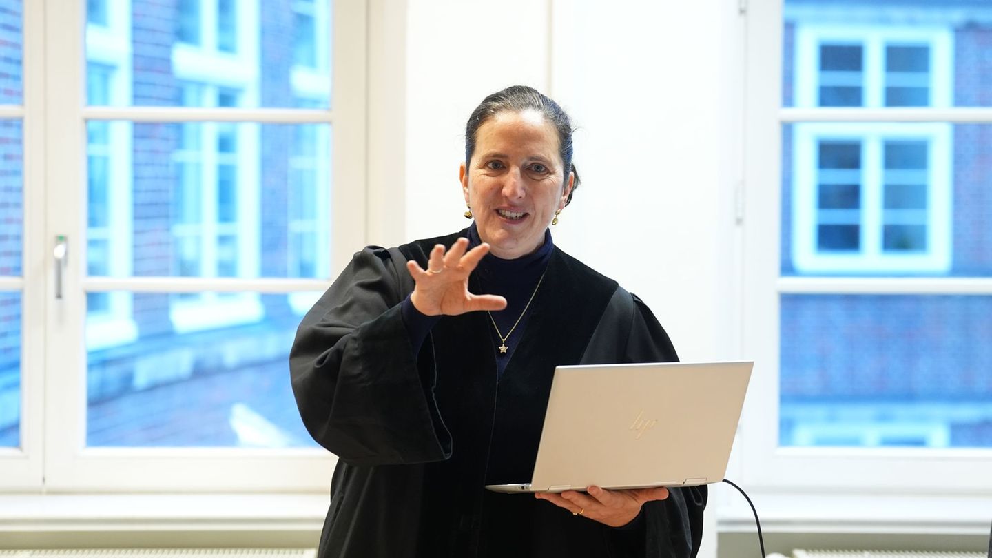 Die beiden Teilnehmer des sogenannten Potsdam-Treffens, Ulrich Vosgerau und Gernot Mörig, sind mit ihren Klagen gegen "Correctiv