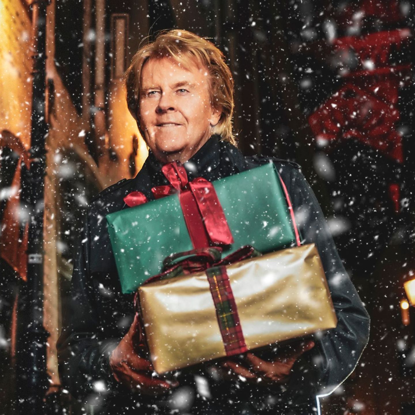 Howard Carpendale hat sein Weihnachtsalbum "Happy Christmas... Again!" von 2021 um fünf weitere Lieder und vier persönliche Botschaften ergänzt.