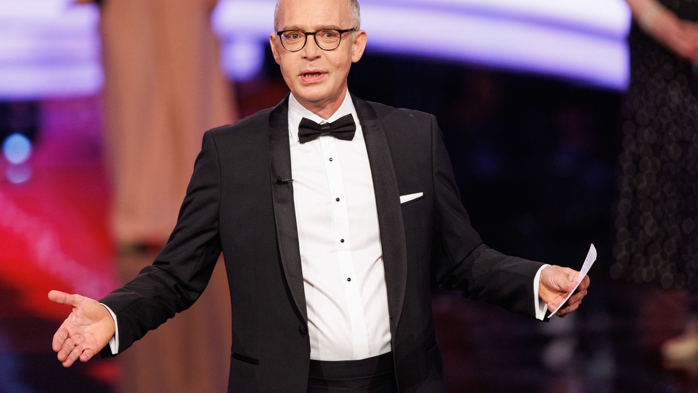 Als Moderator will Christoph Süß weitermachen. (Archivbild) Foto: Matthias Balk/dpa