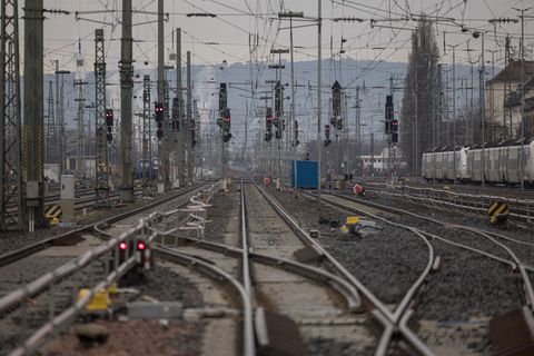 Auf dem nördlichen Gleisvorfeld des Mainzer Hauptbahnhofs wurde viel gearbeitet in den vergangenen Wochen. Foto: Hannes P. Alber