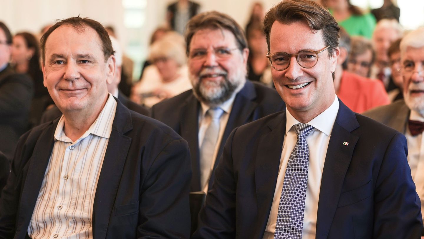 NRW-Ministerpräsident Hendrik Wüst (CDU) kritisiert das russische Strafverfahren gegen Jacques Tilly scharf. (Archivbild) Foto: